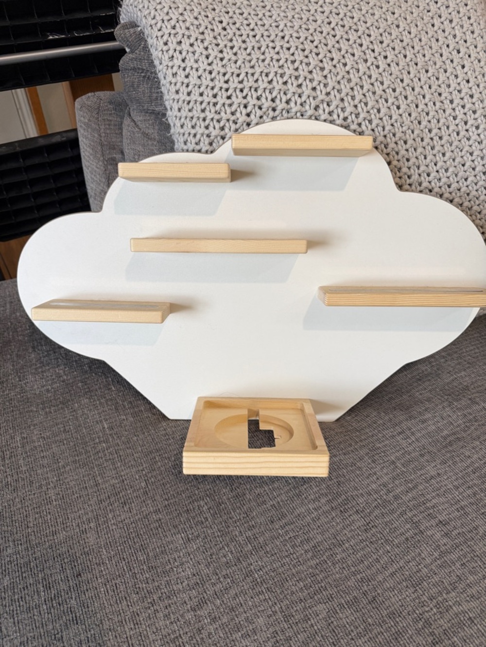 Tonie Shelf Wall Mount Magnetic Holder Cloud Organizer for Toniebox & Figures - Picture 2 of 6